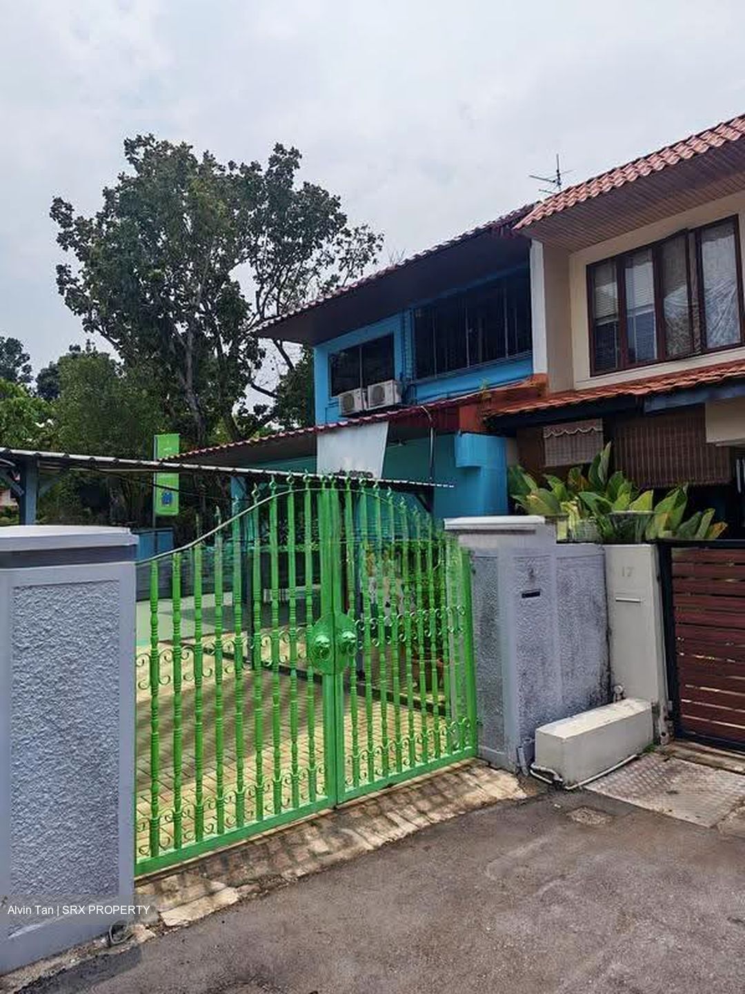 Golden Hill Estate (D20), Terrace #612728951